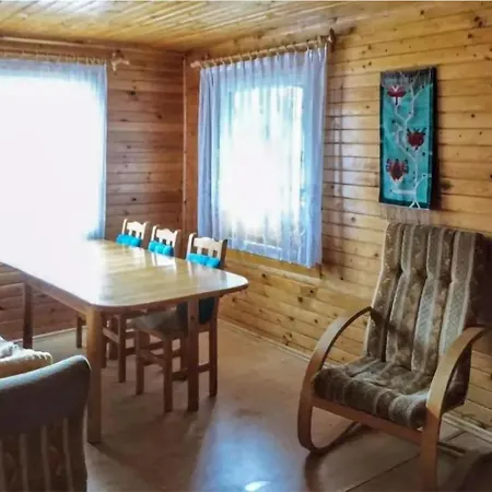 Сasa de vacaciones 3 Bedroom Cozy In