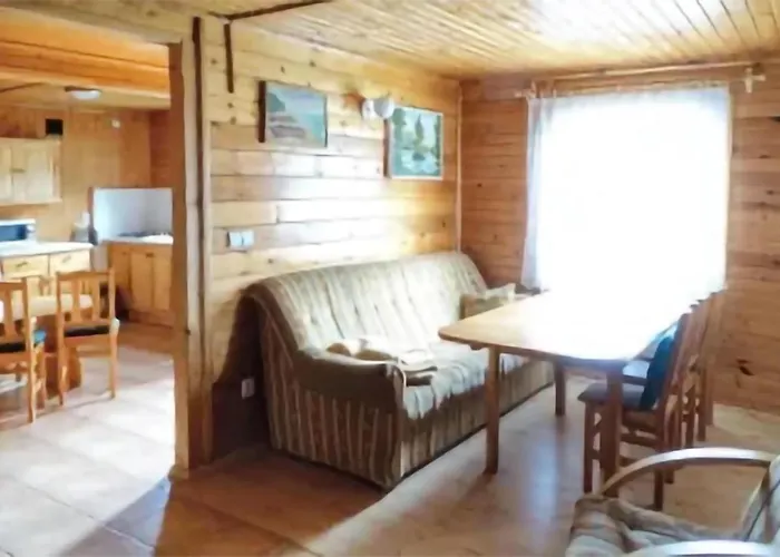 3 Bedroom Cozy In Kopalino