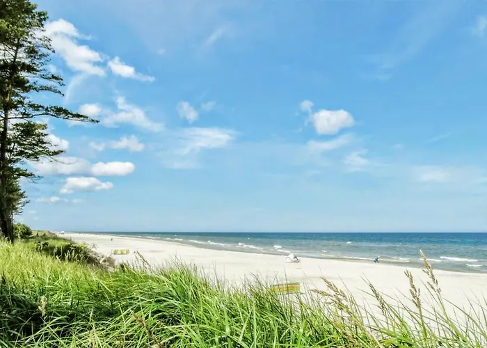 3 Bedroom Cozy In Semesterbostad