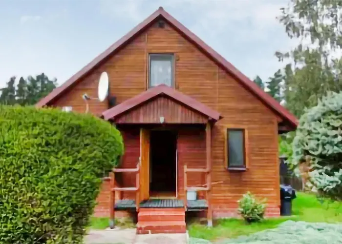 3 Bedroom Cozy In Semesterbostad