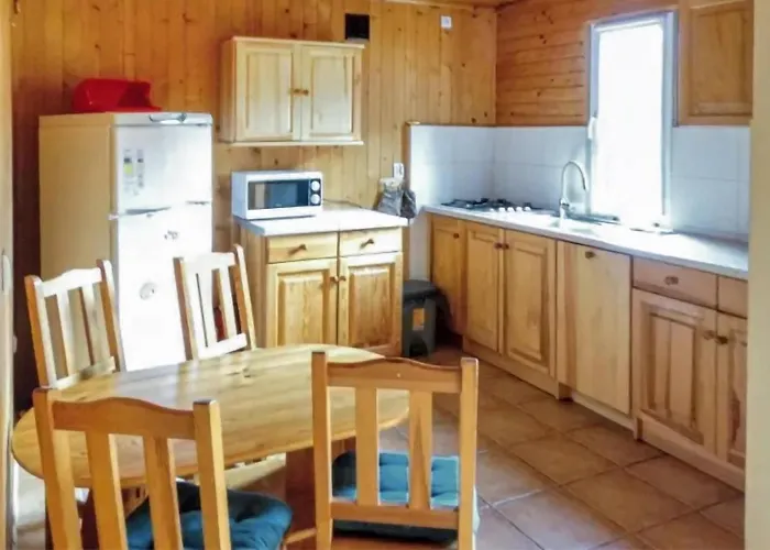 3 Bedroom Cozy In Kopalino